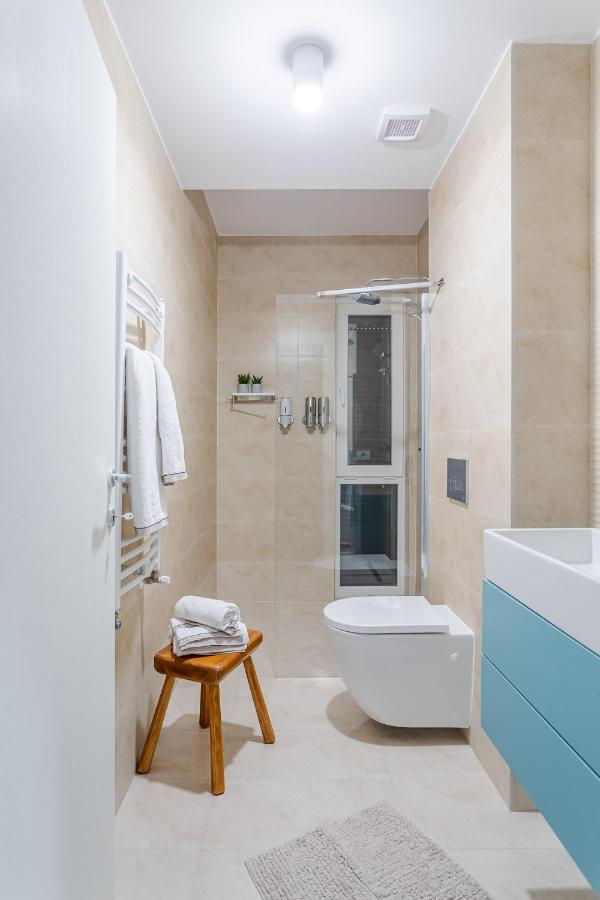 Il Lago - Turquoise - Cozy Luxurious Smart Home By The Lake Voluntari Esterno foto