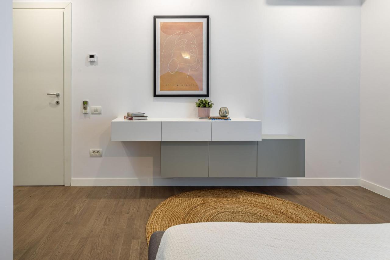 Il Lago - Turquoise - Cozy Luxurious Smart Home By The Lake Voluntari Esterno foto