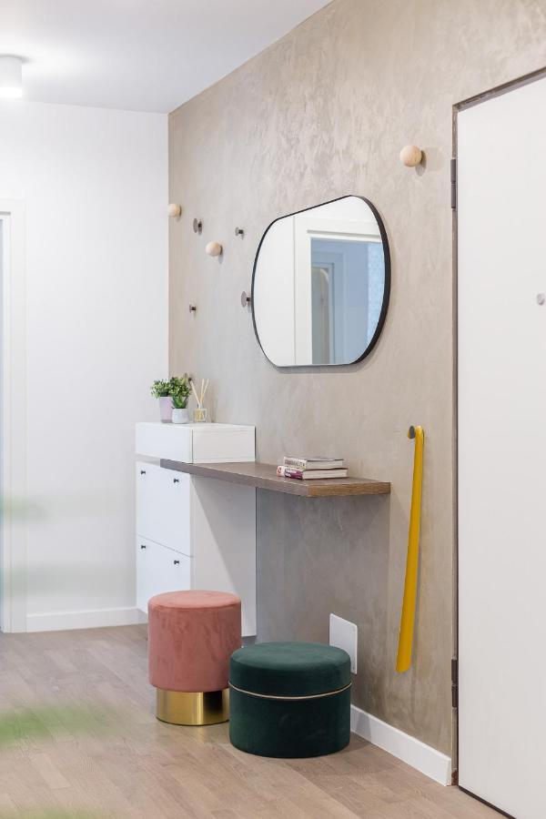 Il Lago - Turquoise - Cozy Luxurious Smart Home By The Lake Voluntari Esterno foto